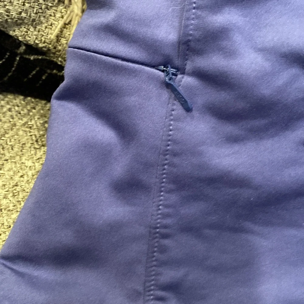 Nike Sweater - Picture 6 of 6